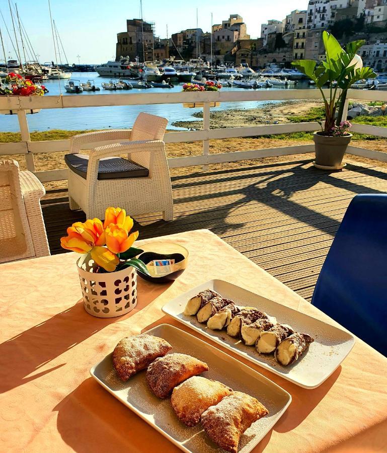 Hotel Cala Marina Кастеламаре дел Голфо Екстериор снимка